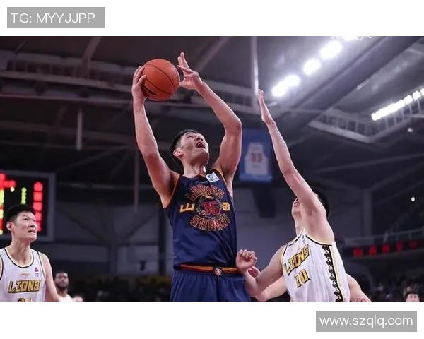 山西原帅五记三分球助力球队逆转胜利展现超强实力